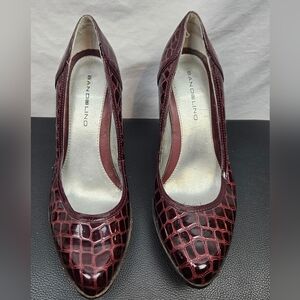 Bandolino Women's Red Red Reptile‎ Pumps Sz 7M Sexy Feminine Holiday Cocktail
